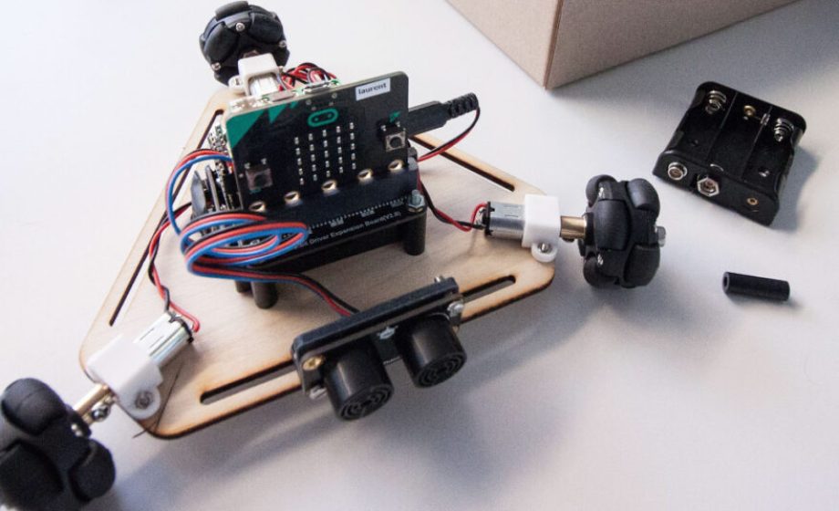 A-Robotic-Kit-and-Lessons-for-Your-STEM-Program-A-2-1024x536
